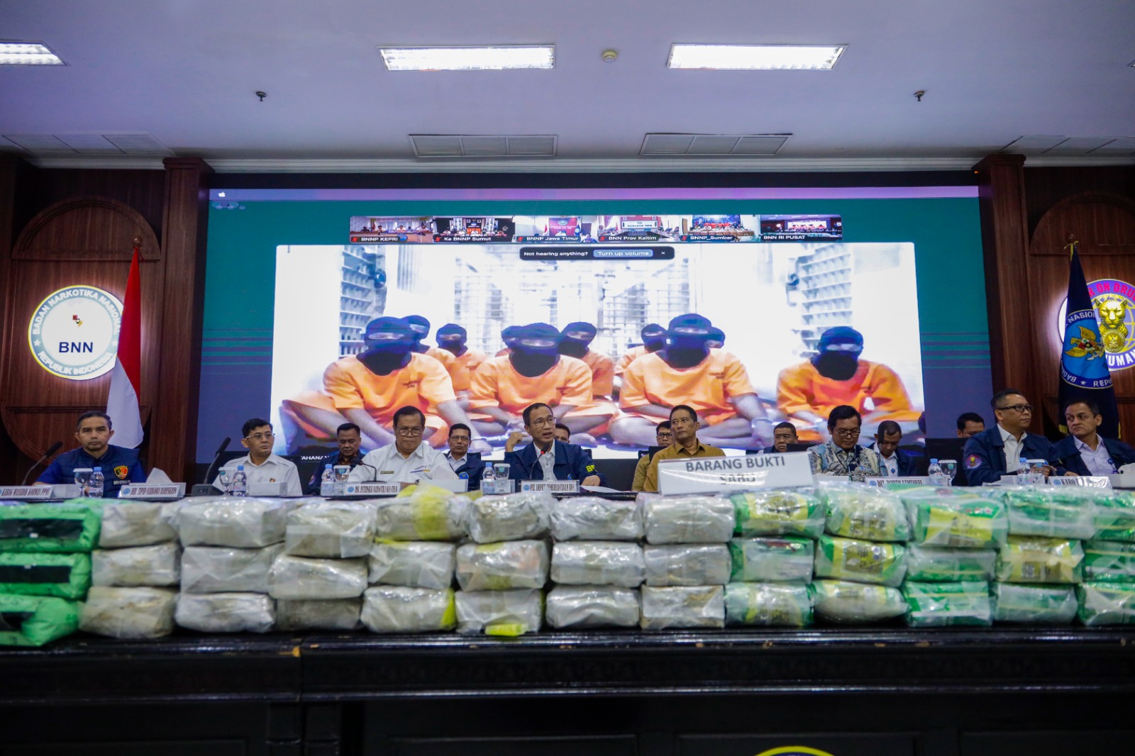 Konferensi Pers Operasi Saber Bersinar